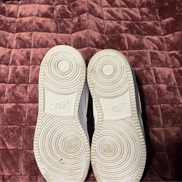 White Nike - Picture 3 of 5